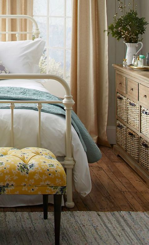 10 Steps to Create a Cottage-Style Bedroom | Decoholic Cottage Style Bedrooms, Cottage Style Bedroom, Cottage Style Interiors, Bedroom Bliss, Cottage Charm, Style Cottage, Cottage Bedroom, Style Bedroom, Master Bedrooms