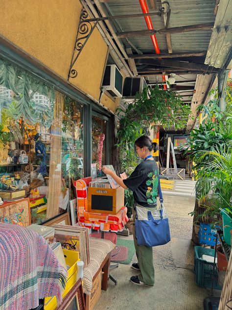 Cubao Expo Outfit, Cubao Expo Aesthetic, Vintage Filipino Aesthetic, Old Philippines Aesthetic, The Philippines Aesthetic, Slice Of Life Aesthetic, Filipino Aesthetic, Filipino Debut, Philippines Aesthetic