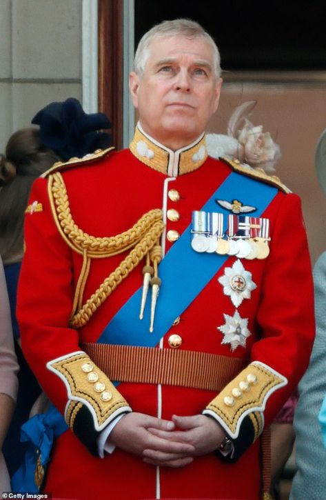 Harry And Megan, Sarah Duchess Of York, Army Air Corps, Horse Guards Parade, Trooping The Colour, Rainha Elizabeth Ii, British Royal Families, Sarah Ferguson, Duchess Of York