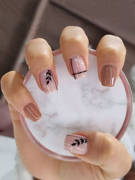 Short Nail Designs Fall Simple Square, Nail Designs Rose, Plant Nail Designs, Nail Art Nude, Fall Nail Trends, Cute Nails For Fall, Manicure Inspiration, Simple Gel Nails, Fall Nail Art