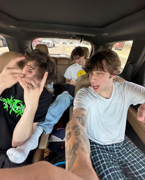 Triplet Quotes, Christopher Sturniolo, Triplet Babies, Fangirl Problems, Matt Sturniolo, Most Beautiful People, Sam And Colby, Sturniolo Triplets, Triple Threat