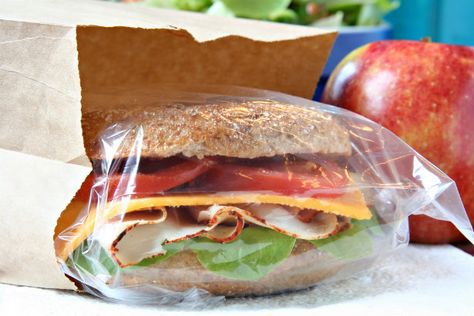 Things in your kitchen that you can recycle Brown Bag Lunch, Sandwiches For Lunch, Food Saver, Lunch To Go, Ground Turkey Recipes, Diet Food List, Brown Bag, Easy Healthy Breakfast, Breakfast For Kids