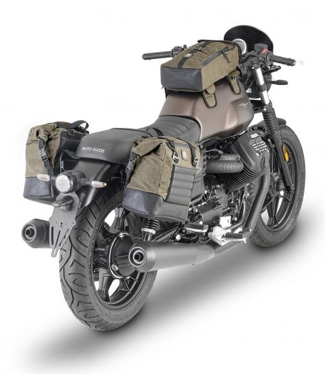 #KAPPA ha diseñado su nueva línea “Rambler”,  las bolsas blandas que son la solución perfecta para llevar equipaje cuando vas en moto. Moto Guzzi V7 Stone, Moto Guzzi Motorcycles, Moto Guzzi Cafe Racer, Мотоциклы Cafe Racers, Italian Motorcycles, Motorcycle Travel, Moto Guzzi, Motorcycle Helmets, Bike Trails