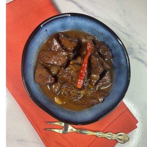 Jamaican Stew Beef Liver Jamaican Liver Recipe, Jamaican Stew Beef, Jamaican Beef Stew, Jamaican Stew, Jamaican Brown Stew, Jamaican Brown Stew Chicken, Brown Stew Chicken, Beef Kidney, Stew Beef