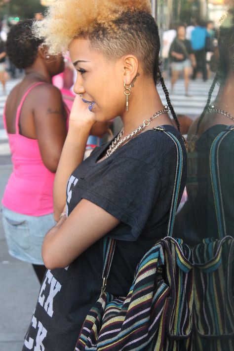 hippiebobbyjane:    trendsettahh:    Her hair is too cool for school man.    ^^^Agreed.    18° 15’ N, 77° 30’ W Rat Tail Haircut, Tail Hairstyle, Tail Braids, Sassy Style, Tapered Natural Hair, Tapered Hair, Bloc Party, Cut Life, Rat Tail