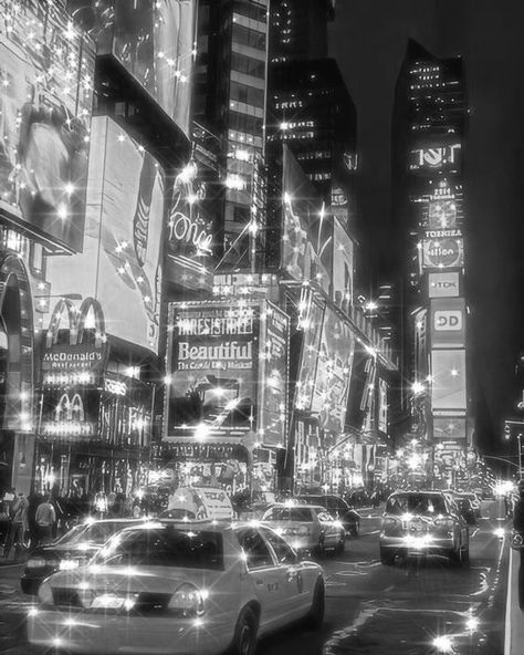 Asthetic Sparkles, Black And White Nyc, Car Ceiling, Photo Collage Wall, Anger Photography, Black And White Photo Wall, Grey Pictures, Black And White Picture Wall, The Darkest Minds