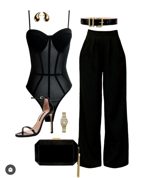 Unique Party Outfits, Mafia Woman Outfits, Boss Woman Outfits, Black And Gold Outfit Parties, Mafia Outfit Ideas, Mafia Women Outfits, Seductive Style Outfit, Mafia Wife Outfit, Classy Goth Aesthetic