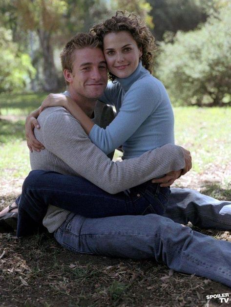 Keri Russell Style, Scott Speedman, Old Celebrities, Best Tv Couples, Keri Russell, Tv Couples, Old Shows, Movie Couples, Old Tv Shows