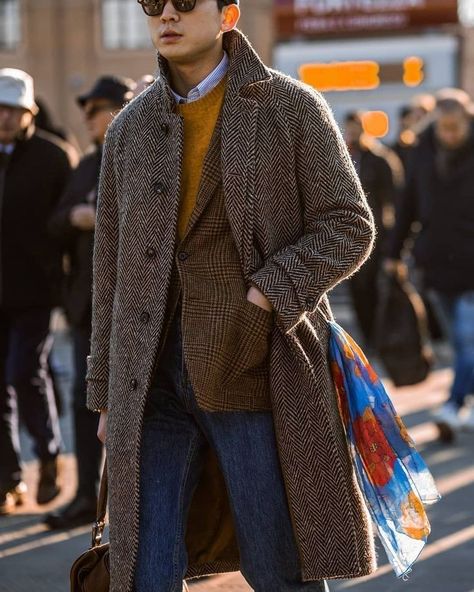 Winter Fashion For Men, Coat Ideas, Tweed Overcoat, Mens Overcoat, Waxed Cotton Jacket, Mens Winter Coat, Mens Outfit Inspiration, Winter Outfits Men, Weather Report