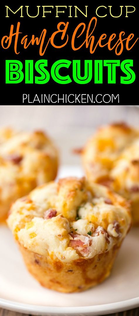 Muffin Cup Ham and Cheese Biscuits - SO GOOD! Great for breakfast, lunch or dinner. Make in a mini muffin pan for parties. There are never any left!! Flour, baking powder, salt, mayonnaise, ham and cheese. Ready in under 15 minutes! Mini Muffin Pan Recipes, Ham And Cheese Biscuits, Kid Muffins, Mini Muffin Tin Recipes, Muffin Pan Recipes, Sausage Muffins, Pancakes For Dinner, Muffin Cup, Savory Muffins