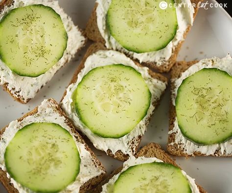 Easy Crostini, Jo Stafford, Rye Bread Sandwiches, Crostini Toppings, Crostini Appetizer, Cucumber Sandwiches Recipes, Toasted Cheese, Cucumber Appetizers, Cucumber Sandwich