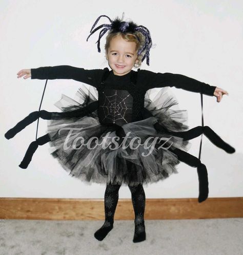 Spider Halloween Costume, Costumes Faciles, Halloween Infantil, Spider Costume, Spider Legs, Fantasia Disney, Web Detail, Halloween Costumes Makeup, Tutu Costumes