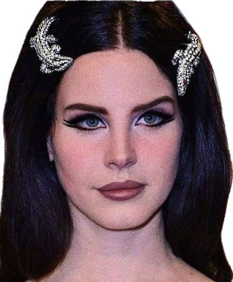 60s Makeup Vintage, Lana Del Rey Makeup, Eyeliner Style, Lana Del Rey Outfits, 60s Makeup, Lana Del Rey Love, Face Makeup Tips, Pinterest Makeup, Makeup Looks Tutorial