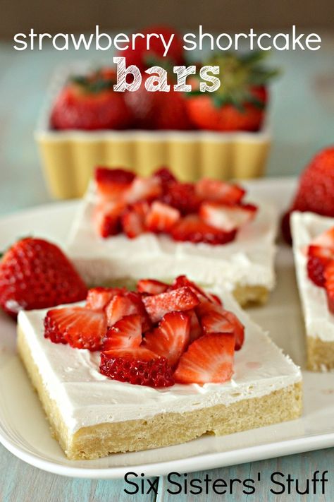 Strawberry Shortcake Bars on SixSistersStuff.com - perfect for BBQ's and potlucks because they make a ton! Strawberry Shortcake Bars, Strawberry Shortcake Recipes, Six Sisters Stuff, Shortcake Recipe, Six Sisters, Savory Cakes, Strawberry Desserts, Yummy Sweets, Savoury Cake