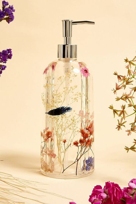 Soap Dispenser Diy, Fancy Stuff, Floral Soap, Bedroom Furniture Makeover, Pressed Flower Crafts, Luxury Tableware, Downstairs Toilet, Diy Resin Projects, Glitter Crafts