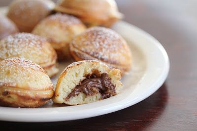 Aebleskivers filled with nutella - Kirbie's Cravings Ebelskiver Recipe, Danish Pancakes, Chocolate Chip Mug Cake, Dutch Pancakes, Roasted Figs, San Diego Food, Spiced Wine, Crepe Cakes, Mille Crepe