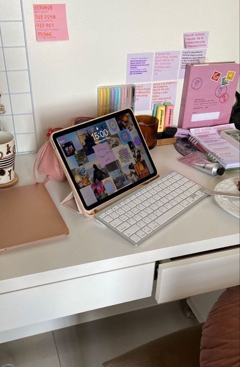 Laptop Inspiration, Ipad Decorations, Tablet Aesthetic, Blessed Morning, Ipad Organizer, Ipad Essentials, Ipad Aesthetic, Wellness Journal, Ipad Kids