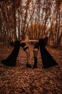 #witchy #autumn #covenideas #witchyvibes #aesthetic #spookyseason Witchy Photoshoot, Witchy Autumn, Witchy Friends, Good Buddy, Witch Aesthetic, Witchy Vibes, Coven, Apothecary, Mood Board