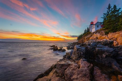 Best Us Vacations, Bass Harbor Lighthouse, Lighthouse Maine, Maine Lighthouses, Visit Maine, Family Summer Vacation, Lighthouse Photos, Ocean Cruise, Vacation Usa