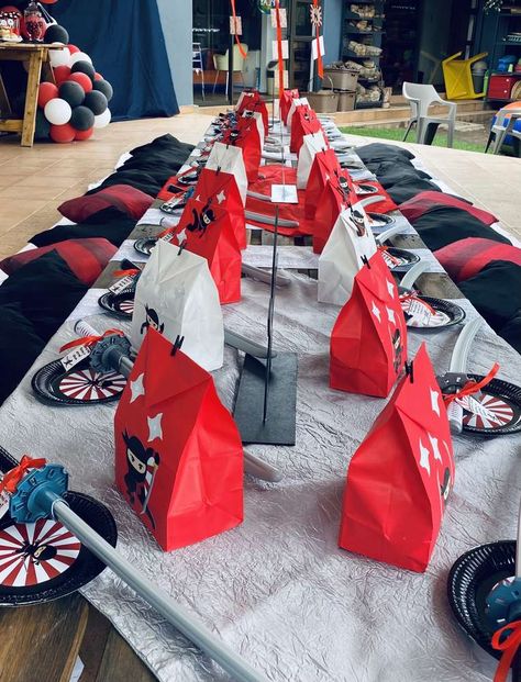 The Ultimate Ninja Picnic Bash | CatchMyParty.com Ninja Warrior Birthday Party, Ninja Birthday Party Ideas, Ninja Birthday Party, Ninja Kids, Silver Penny, Ninja Birthday Parties, 5th Birthday Cake, Ninja Birthday, Ninja Party