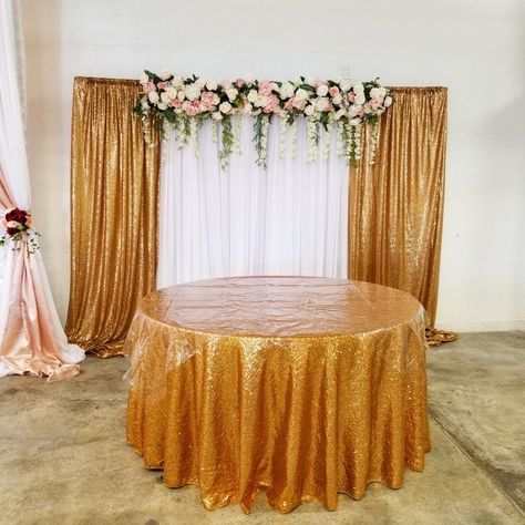 Wedding Cake Table Cloth Ideas, Wedding Cake Table Decorations Elegant, Table Cake Decoration Ideas, Gold Tulle Table Skirt, Wedding Cake Table Furniture, Gold Sequin Tablecloth Wedding, Sweetheart Table Gold Sequin Tablecloth, Wedding Cake Table Decorations, June Bride