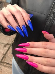 Discover recipes, home ideas, style inspiration and other ideas to try. 2 Different Color Nails, Two Different Colored Nails On Each Hand, Blue And Pink Nails, Edgy Nails, Nails 2022, Grunge Nails, Pointed Nails, Glow Nails, Classy Acrylic Nails