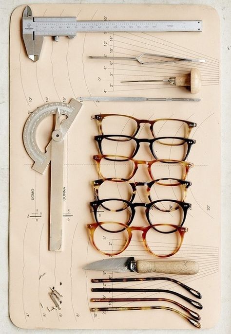 Oliver Peoples eyewear Eyewear Photography, Wooden Glasses, Glasses Trends, Smart Glasses, Vintage Eyewear, Optical Glasses, Oliver Peoples, Dress For Success, Photo Design