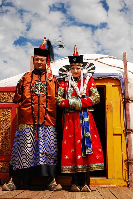 Mongolia - Explore the World with Travel Nerd Nici, one Country at a Time. http://TravelNerdNici.com Mongolian People, Asia Travel Outfit, Costumes Around The World, National Dress, We Are The World, Traditional Clothes, Cultural Diversity, Ethnic Dress, Traditional Fashion