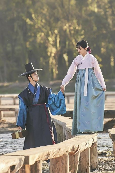 Tale Of Nokdu, Hanbok Wedding, Korean Traditional Clothing, Korean Wedding Photography, Korean Traditional Dress, Korean Hanbok, Korean Wedding, Do Kyung Soo, Korean Drama Movies