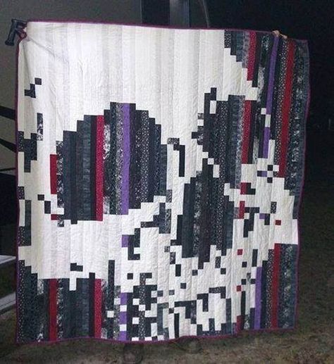 Photo Tula Pink Skull Quilt, Skull Quilt Pattern, Robot Quilt, Quilt Halloween, Skull Quilt, Tula Pink Quilt, Fun Quilts, Quilt Techniques, Sam Adams