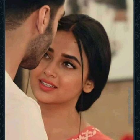 Beauty Of Universe, Tejaswi Prakash, Cute Celebrity Couples, Romantic Photos Couples, Dslr Background, Couple Picture Poses, Love Couple Photo, Cute Couple Poses, Photo Poses For Couples