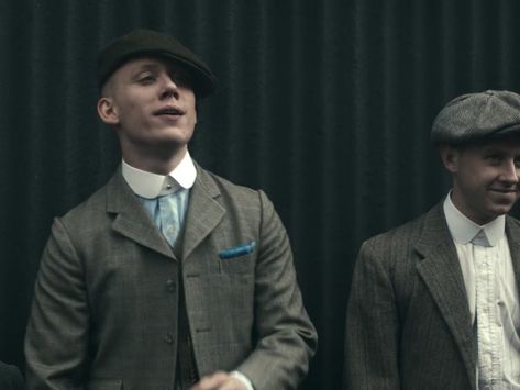 John Shelby Peaky Blinders, Pesky Blinders, Aimee Ffion Edwards, Dark Academia Men, Grace Burgess, Natasha O'keeffe, John Shelby, Alfie Solomons, Sophie Rundle