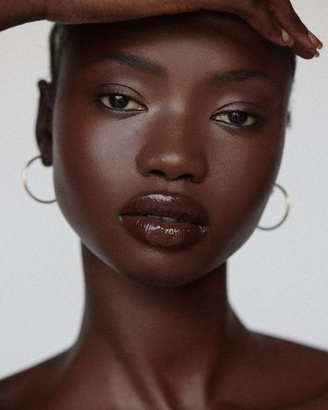 Black Model Beauty Editorial, Dark Skin Editorial Makeup, Dark Skin Natural Makeup, Live References, Melanin Makeup, Chelsea Houska, Project School, Model Headshots, Mekap Mata