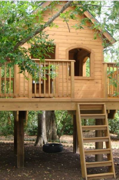 37 Kids Treehouse Design Ideas | Sebring Design Build Building Tree House, Treehouse Playground Ideas, Kids Tree House Plans, Diy Tree House Designs, Tree House Ideas For Kids, Tree House Designs Simple, Kids Tree House Ideas, Treehouse For Kids, Simple Treehouse