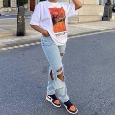 Cute T Shirt And Jeans Outfits, Big Tshirt Outfit Jeans, Over Sized T Shirt Outfit Jeans, Oversized Tshirt Outfit Black Women, Oversized Tshirt And Jeans Outfit, Jeans And Graphic T Shirt Outfit, Big Tee Shirt Outfits, Big Tshirt Outfit, Big T Shirt Outfits