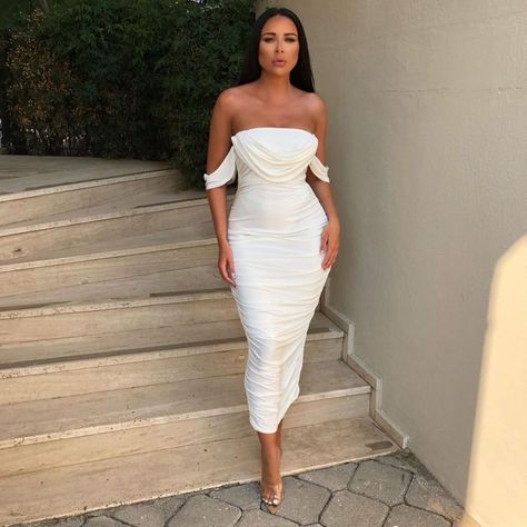 FindMyOutfit™ on Instagram: “White Bardot Cowl Neck Ruched Midi Dress 😍🔥➡️ link in the bio. . . #ootd #fashion #fashionblogger #outfitinspiration #outfitoftheday #Boohoo…” Soft Feminine Outfits, Purple Corset, Elegant White Dress, Slinky Dress, Ruched Midi Dress, Keep It Classy, Black Corset, Dress Midi, Feminine Outfit