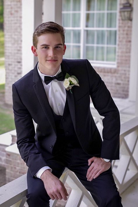 Prom Poses Men, Solo Prom Poses, Poses Men, Prom Poses, Fashion Suits, Suit Jacket, Prom, Black And White, Photography