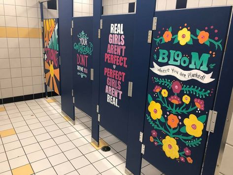 Teachers Paint Boys' & Girls' Restrooms With Inspiring Messages - InspireMore School Restroom Makeover, Legacy Projects School, Positive Murals, Bathroom Messages, School Toilet Design, School Bathroom Makeover, Restroom Makeover, School Toilet, School Restroom