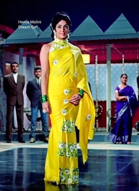 Retro Theme Dress, Bridesmaid Indian, Actress Style, Neetu Singh, Indian Bride Photography Poses, Bollywood Theme, Mid Night, Indian Philosophy, Hema Malini