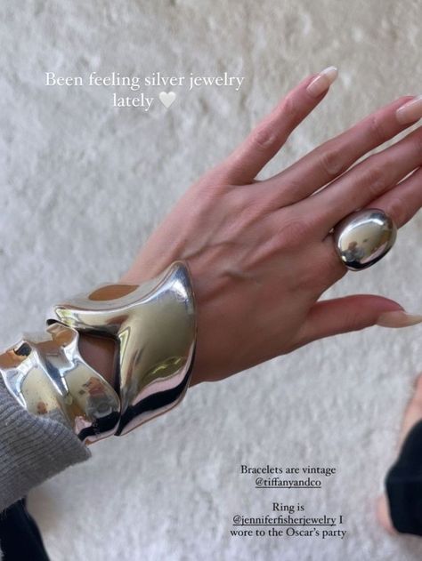 Wedding Fits, Avant Garde Jewelry, Gold Skin, Elsa Hosk, Elsa Peretti, Heart Tag, Futurama, Bangle Set, All That Glitters