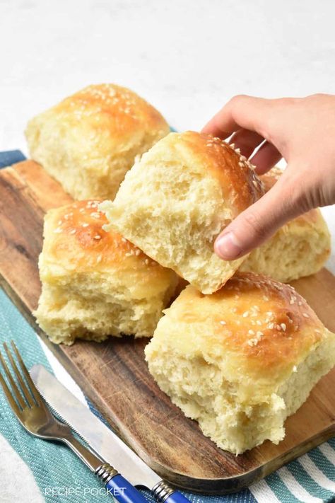 No Knead Rolls 8 No Knead Yeast Rolls, No Knead Rolls, Pull Apart Dinner Rolls, Stand Mixer Bread, Soft Dinner Rolls, Yeast Bread Rolls, Easy Yeast Rolls, Beginners Bread Recipe, Yeast Rolls Recipe