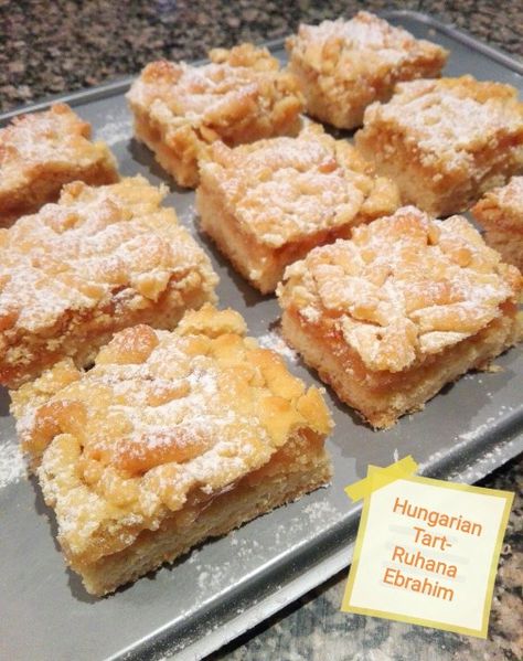 Hungarian Tart, Jam Squares, Confectionary Recipes, Malay Traditional, Rich Banana Bread, Halaal Recipes, Cape Malay, Heavenly Desserts, Hungarian Food