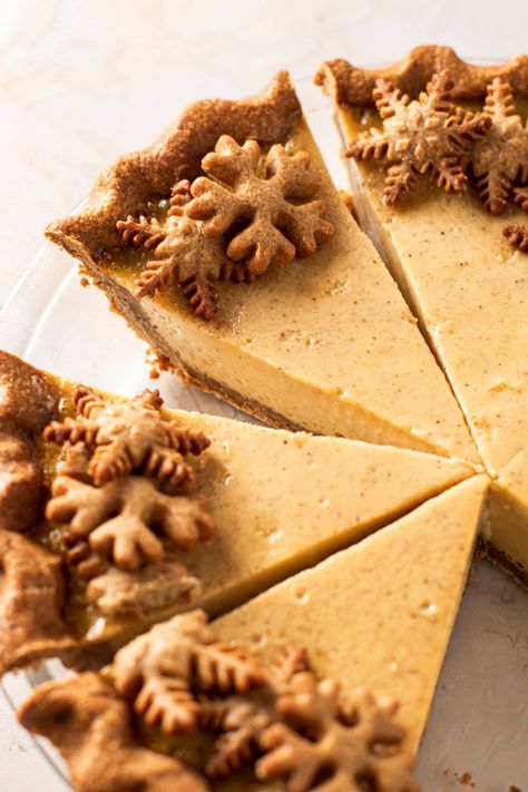 Gingerbread Crust, Eggnog Pie, Winter Torte, Sweet Gingerbread, Baking Basics, Holiday Dessert, Pie Dessert, Holiday Cooking, Holiday Desserts