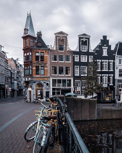 EMPTY STREETS OF AMSTERDAM on Instagram: “Beautiful buildings and empty streets - - #Amsterdam #Iamsterdam #ILoveAmsterdam #LonelyPlanet #IG_europe #AmsterdamCanals #Travel…” Amsterdam Street Photography, Amsterdam Street, Amsterdam Canals, I Amsterdam, Beautiful Buildings, Utrecht, Lonely Planet, Street Photography, Amsterdam