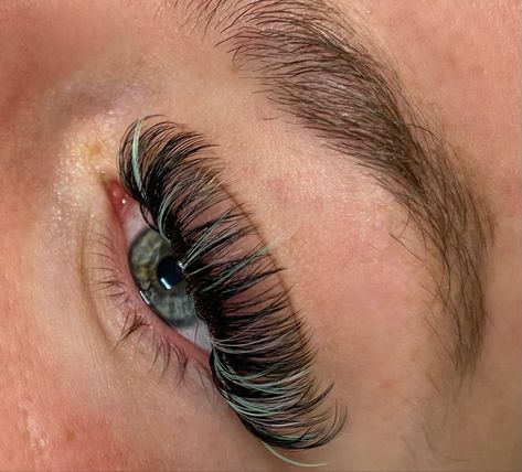 Lash Extensions With Green, Green Lashes Extensions, Green Lash Extensions, Green Eyelash Extensions, Eyelash Extensions With Color, Lashes With Color, Color Lash Extensions, Green Lashes, Colored Lash Extensions