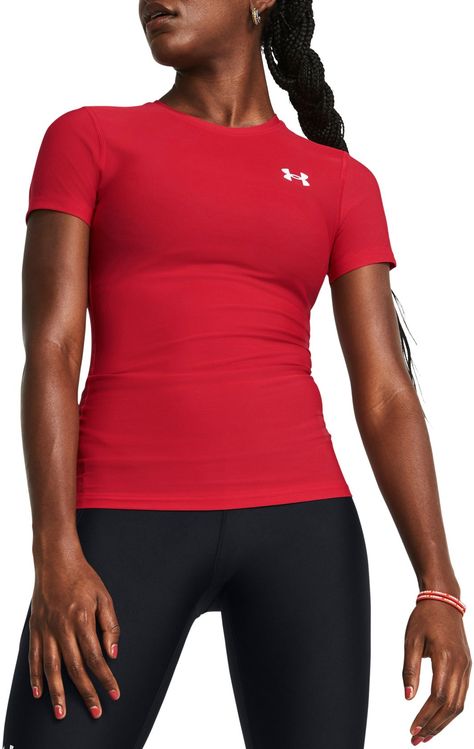 This season, UA is bringing back the very first version of HeatGear® they ever made—thicker, more compressive, and ultra-cooling—because athletes were demanding it. Fit & Design: Compression: Ultra-tight, second-skin fit The original, thicker HeatGear® fabric helps keeps you protected under your gear—limiting pinching, snagging & chafing Material wicks sweat & dries really fast 4-way stretch material moves better in every direction Ergonomic flatlock seams deliver a comfortable, chafe-free fit L Compression Shirts Women, Track Fits, Under Armour Outfits, Dancing Clothes, Masc Women, Athletic Clothing, Casual Outfit Inspiration, Casual Preppy Outfits, School Clothes