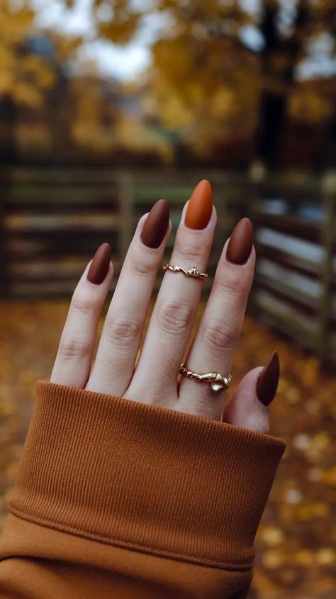 30 Trending Burnt Orange Fall Nails 2024 Burnt Red Nails, Rust Colored Nails, Rust Orange Nails, Orange Fall Nail Designs, Burnt Orange Nails Designs, Burnt Orange Nails Fall, Burnt Orange Fall Nails, Rust Nails, Orange Gel Nails