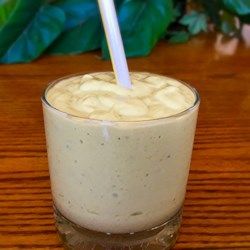 Banana Avocado Yogurt Smoothie - Allrecipes.com Avocado Yogurt, Yummy Breakfast Smoothies, Smoothie Recipes With Yogurt, Yogurt Smoothie, Cherry Smoothie, Protein Smoothies, Oat Smoothie, Avocado Banana, Breakfast Smoothie Recipes