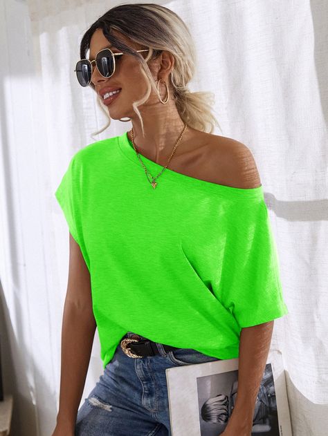 Ropa Color Neon, Neon Party Outfits, Neon Top, Venus Fashion, Party Outfits For Women, Neon Shirts, Neon Outfits, Neon Fashion, Elegant Dresses Long