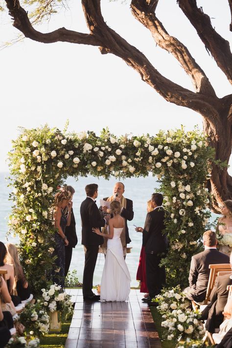 Chuppah by the Ocean Chuppah Greenery, New York Glamour, Groom Reaction To Bride, Wedding Bride And Groom Pictures, Bride And Groom Ideas, Maui Destination Wedding, Ceremony Altar, Wedding Chuppah, Groom Reaction